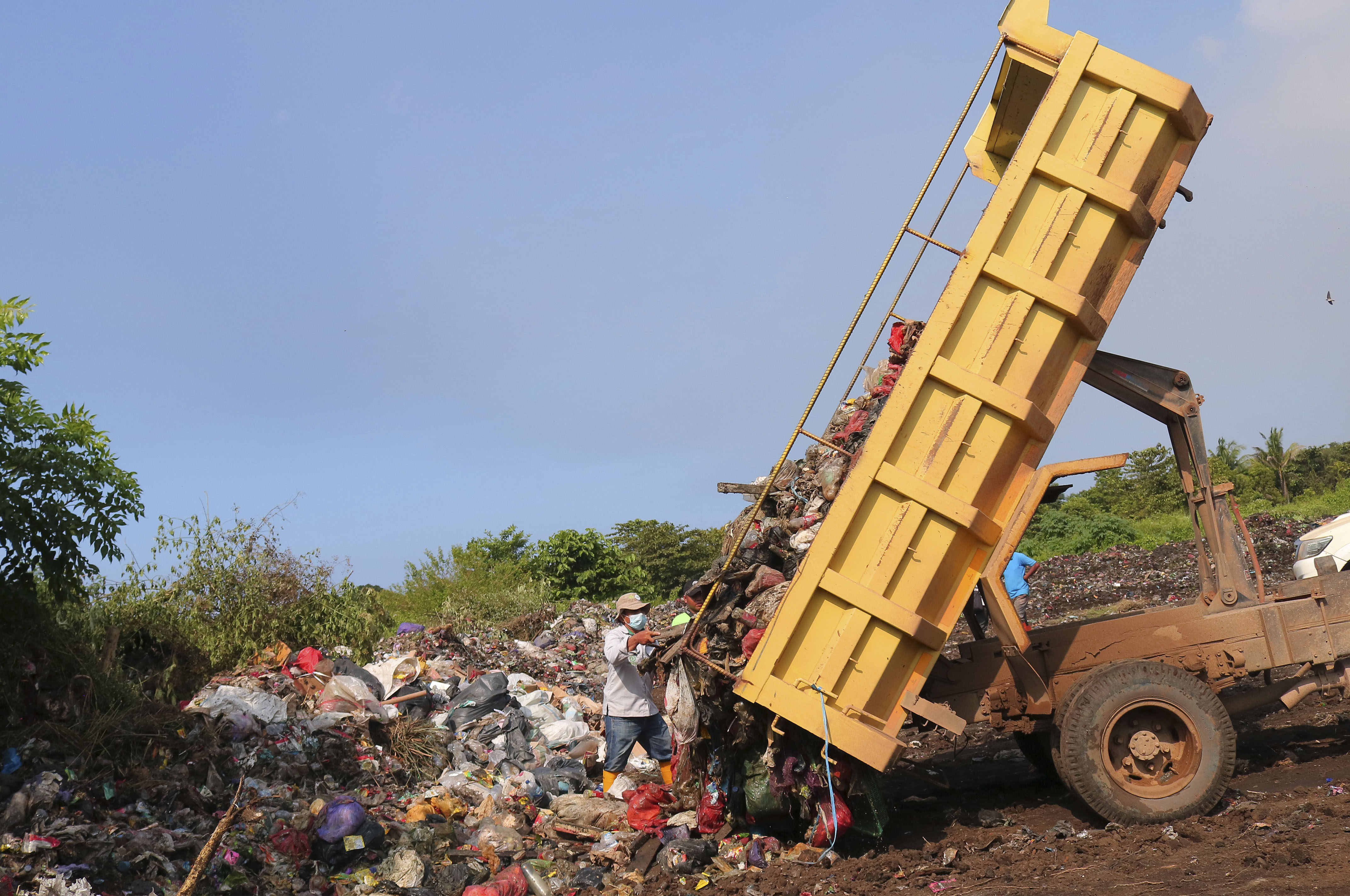 Bahodopi Darurat Sampah, Camat Harap Pemerintah Ikut Membantu Mengatasi Persoalan Ini