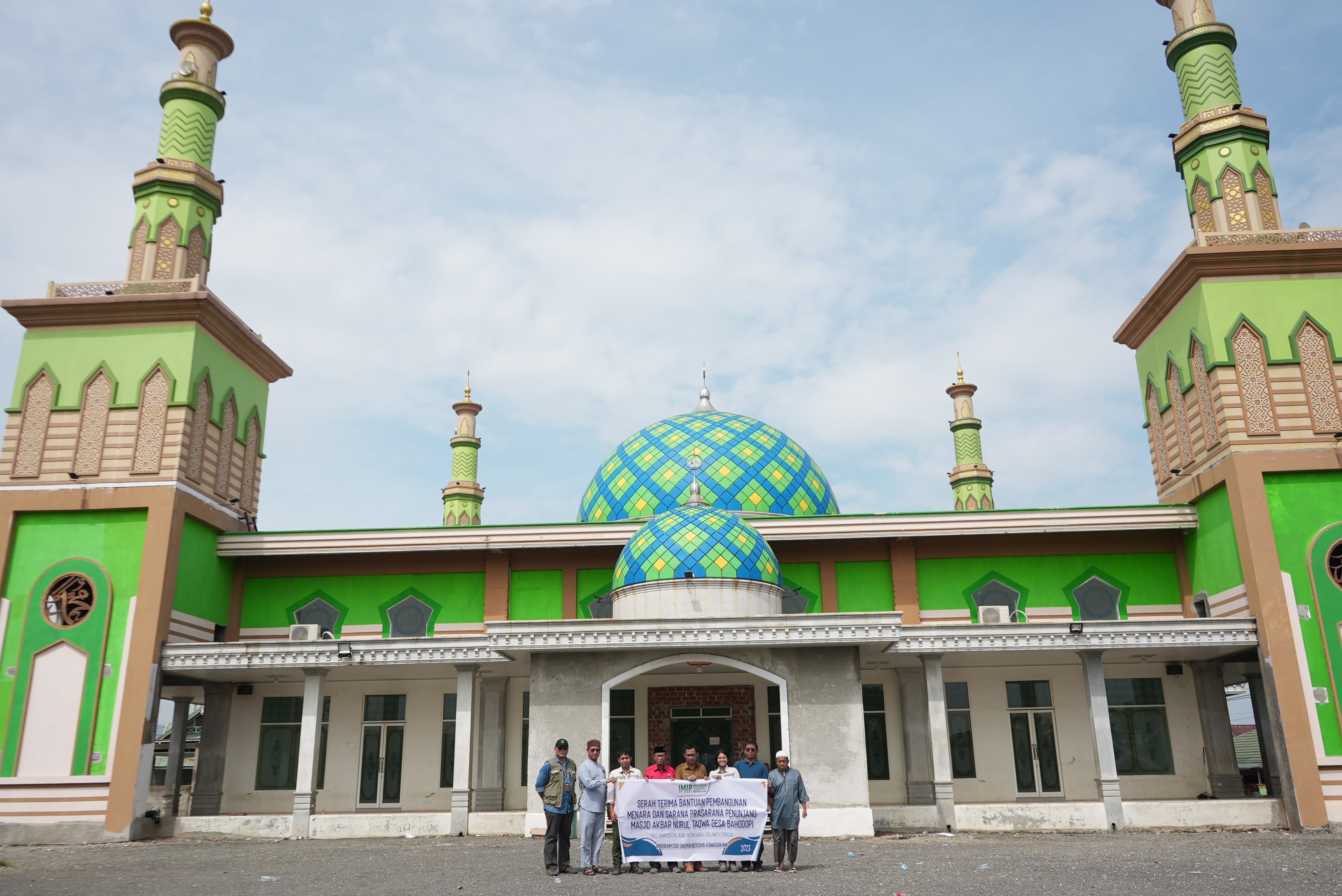 PT IMIP Dukung Pembangunan Sarana Infrastruktur Masjid di Bahodopi